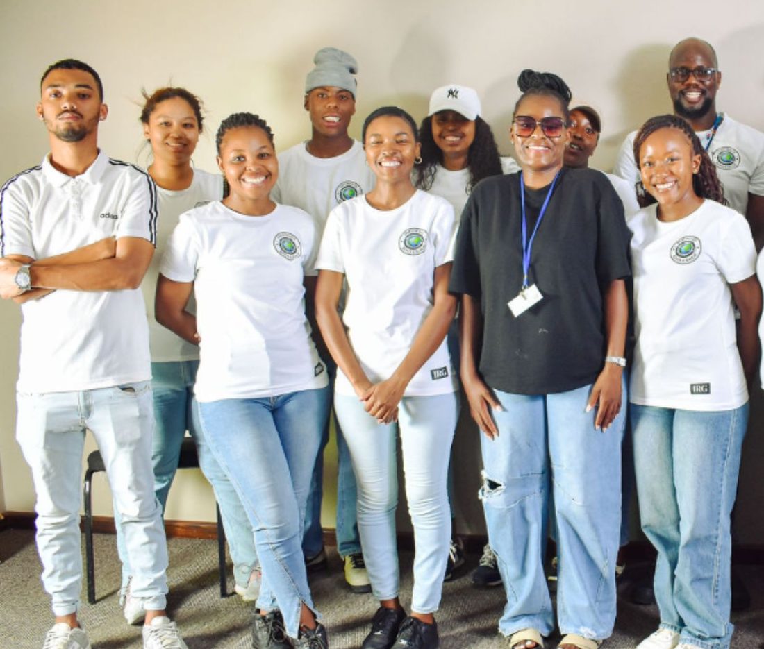 IRG learners and team at the Infomage Campus